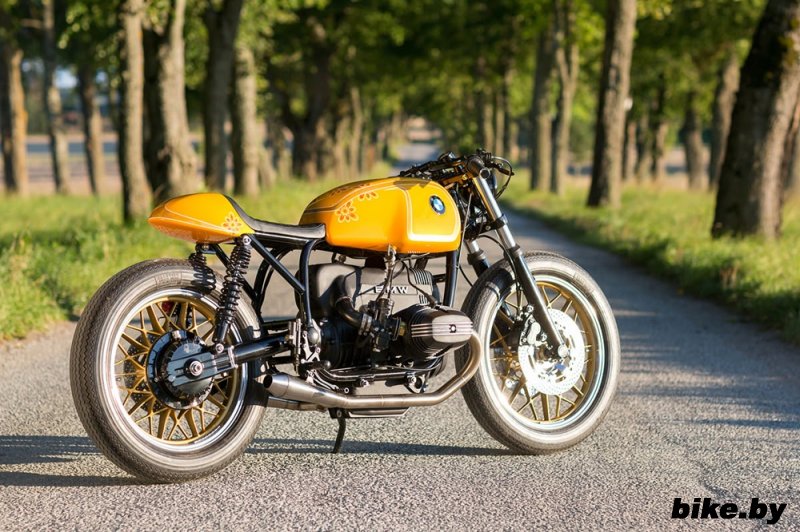 Unique Custom Cycles:   BMW R100RT