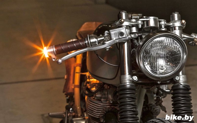 Vagabund Moto:   Honda CB450