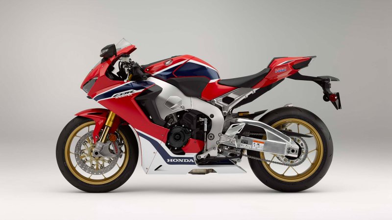     Intermot    Honda CBR1000RR Fireblade