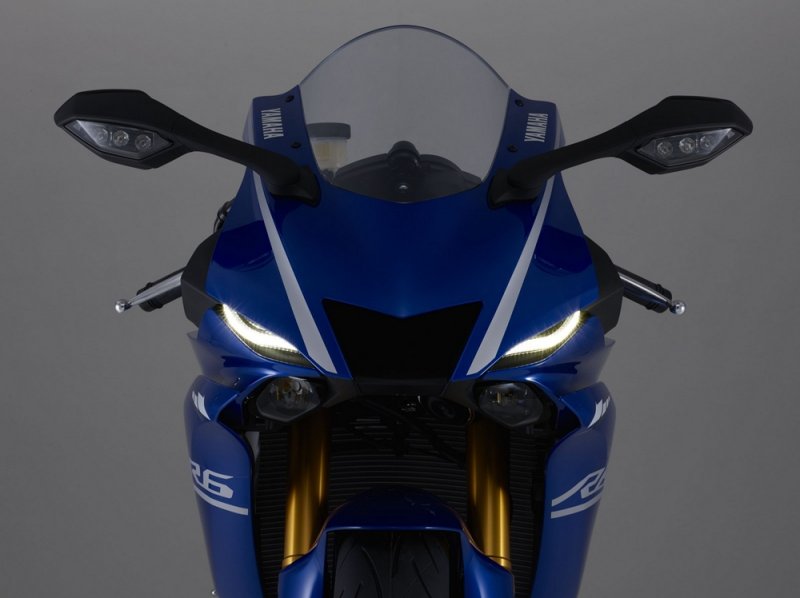 AIMExpo 2016:   Yamaha YZF-R6 2017