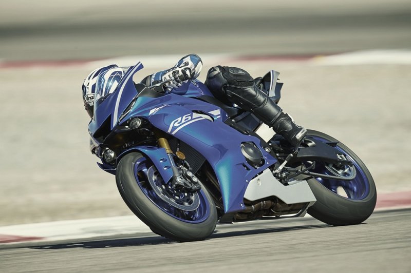 AIMExpo 2016:   Yamaha YZF-R6 2017