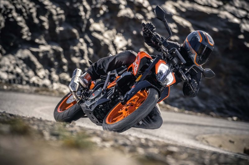 EICMA 2016:   KTM 390 Duke 2017