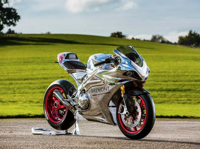   Norton V4 RR