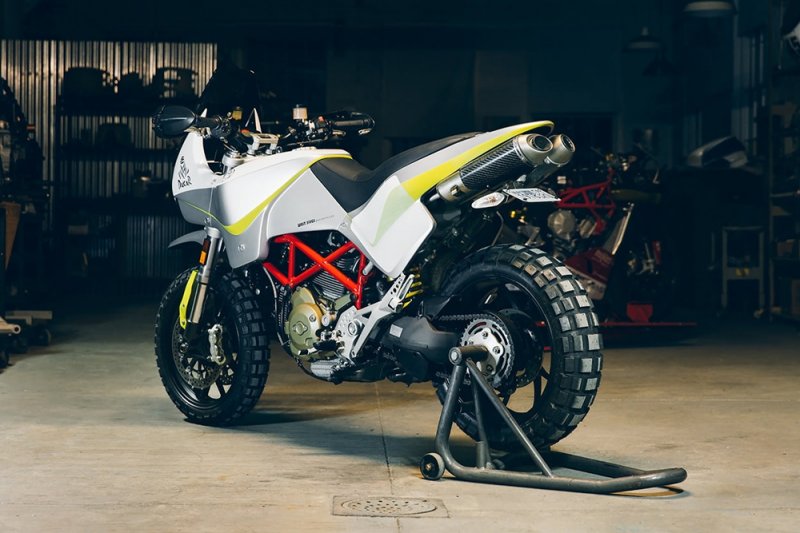  :  Ducati Hypermotard Dakar